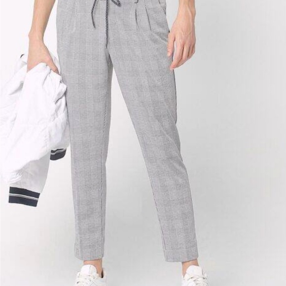 Mango Gray Checkered Men's Cargo Pants - Picture 1 of 10